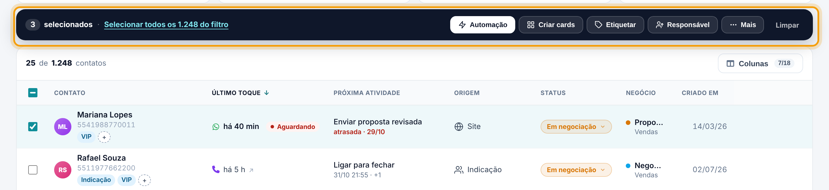 Barra escura acima da tabela com 3 selecionados, o link Selecionar todos os 1.248 do filtro e os botões Automação, Criar cards, Etiquetar, Responsável, Mais e Limpar
